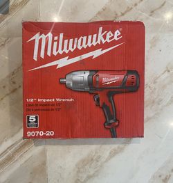 Milwaukee 1/2” Impact Wrench