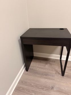 IKEA Micke Small Desk Black-Brown