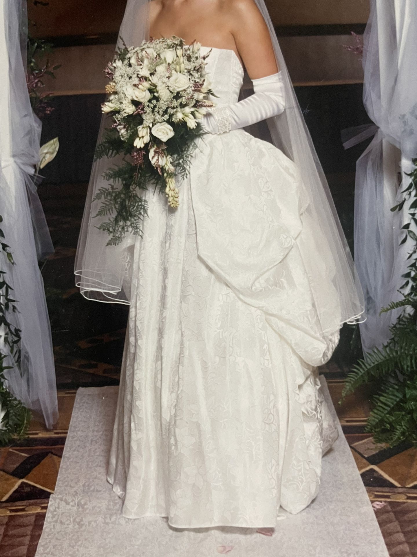 Jessica Mclintock wedding gown size 6