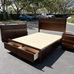 Beautiful Bedroom Set Queen Size Solid Wood Dark Brown Color In Excellent Condition by Coaster furni
