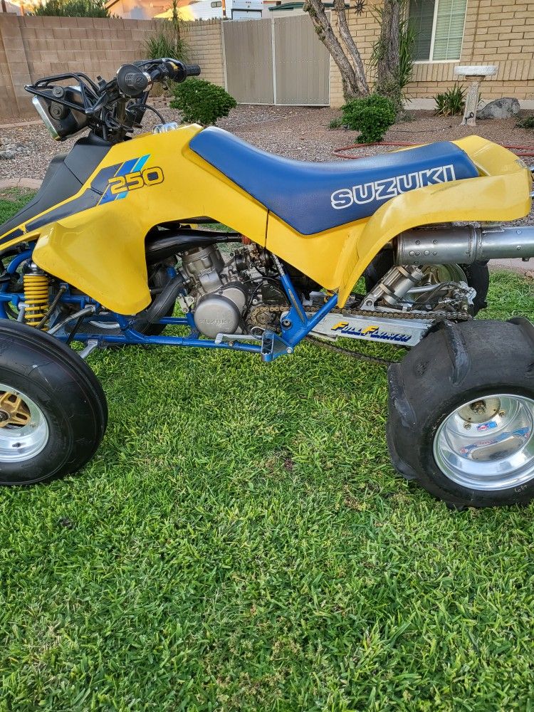1986 Suzuki Quad Racer Lt250