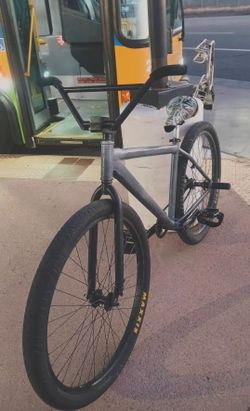 A1 throne 29er (tradez and offers)