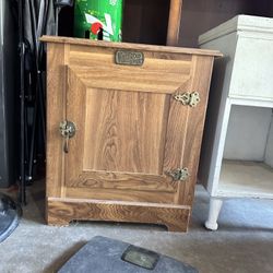 End Table White Clad 
