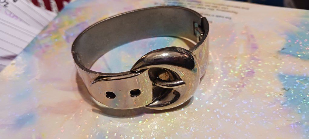 Buckle Victorian Style Silver Bracelet 