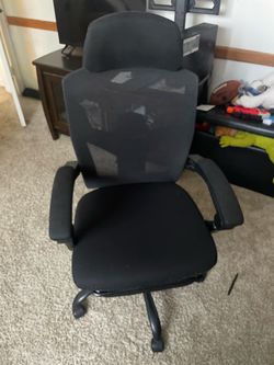 Black Mesh Office Chair with Headrest