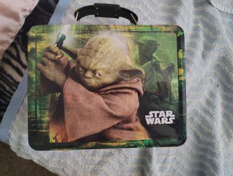 Yoda Lunch Box And 1000 Piece Puzzle
