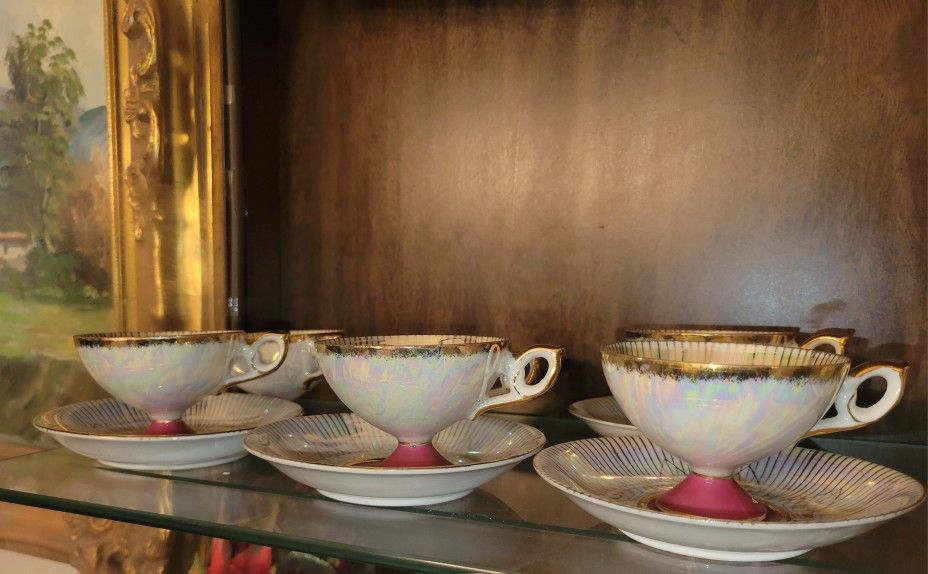 6 Tea Cups and 4 Saucer Royal Halsey Very Fine China Iridescent Lusterware