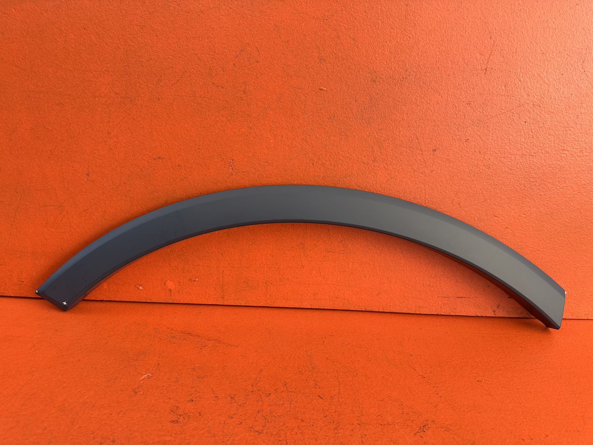 2017 2018 2019 AUDI Q7 RIGHT PASSENGER REAR WHEEL OPENING MOLDING OEM 4M0853818E