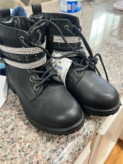 Kids boots