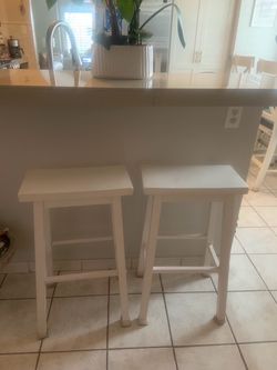 Wooden bar set good condition