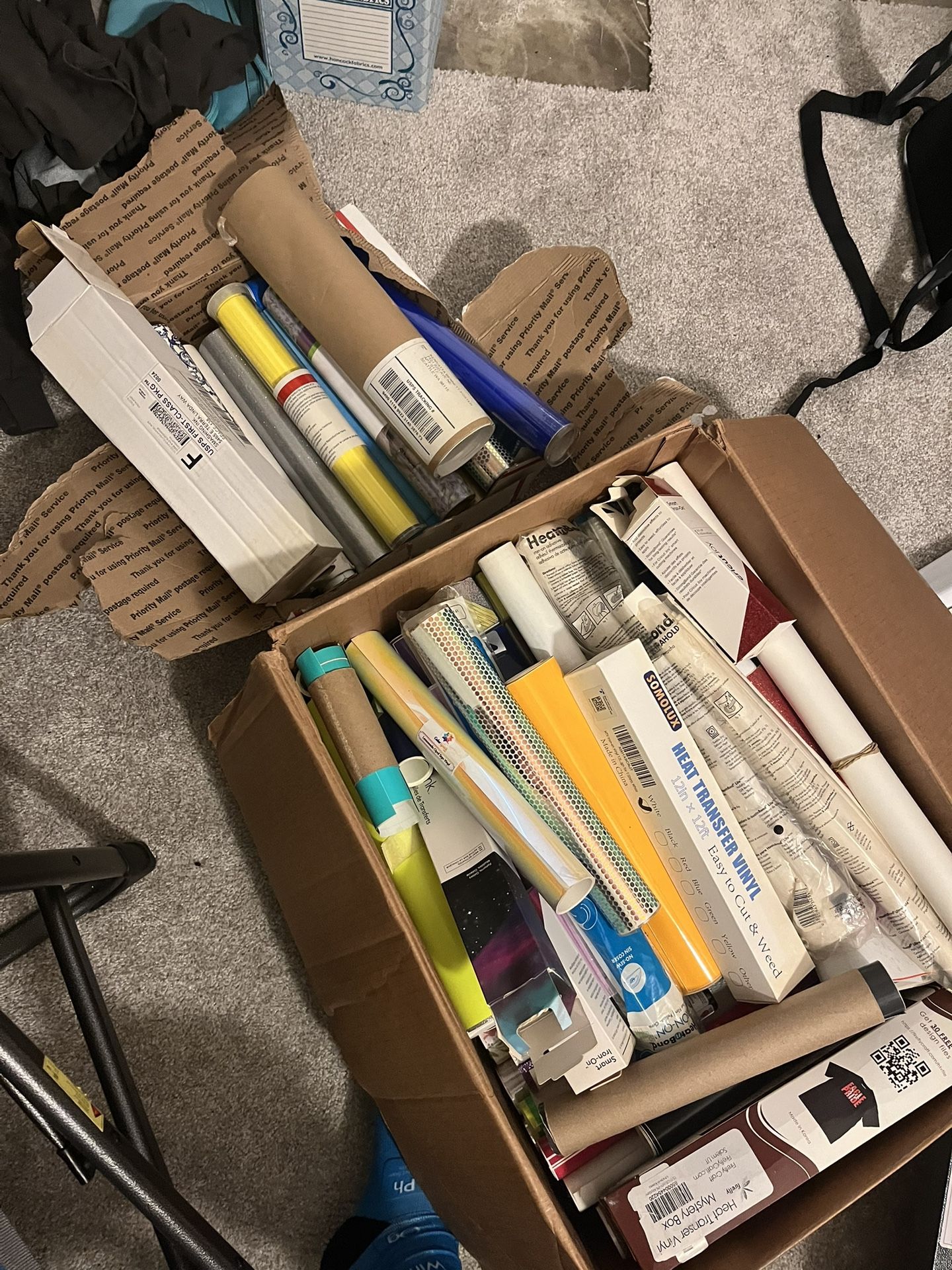 HUGE LOT Cricut Vinyl Rolls
