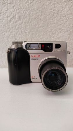 Olympus camedia c-2020 z digital camera