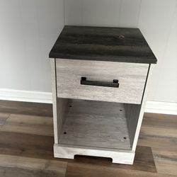 End Night Stand Table For Sale 