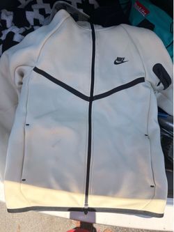 Nike Tech
