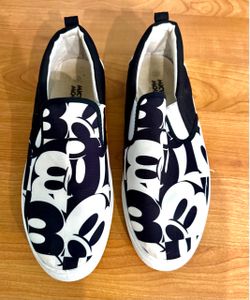 Disney 1928 Stark Black & White Mickey Mouse Lightweight Slip-on Shoes Men's, SZ 12