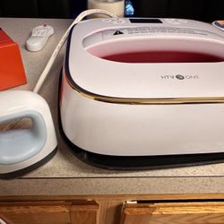 Cricut Mini Heat Press And HTV ONT Heat Press Bundle