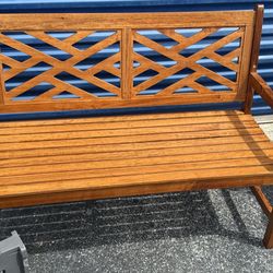 🌿 Add Timeless Charm to Your Outdoor Space with the Style Selections Natural Wood Garden Bench! 🌿 