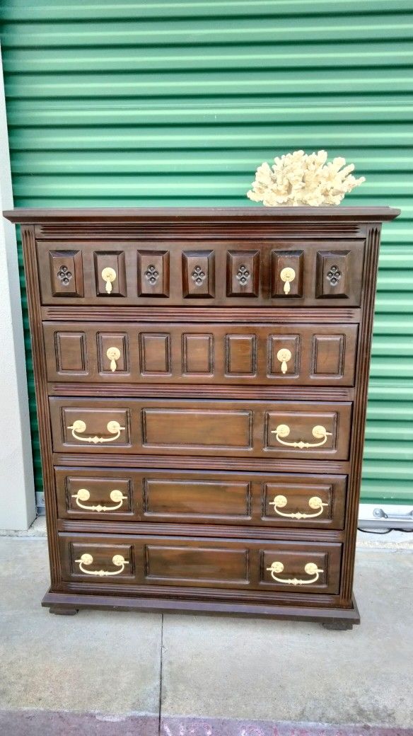 Beautiful Vintage tall Dresser 34x18x51 