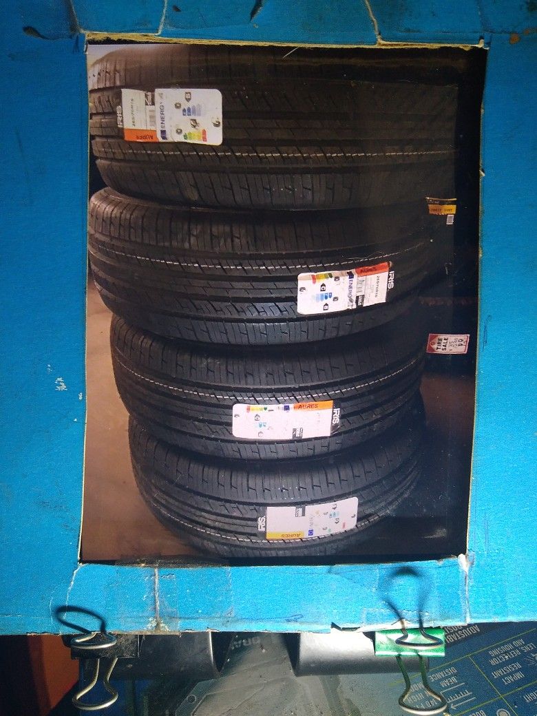TIRE 265 70 16 Each ELMOFLES
