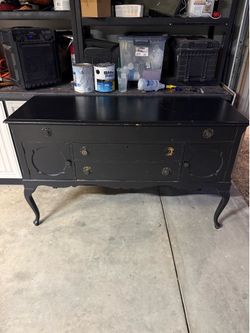 Dresser