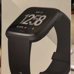 Fitbit Versa Smart Watch (Black)