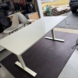 Ikea Skarsta 10973 White Adjustable Table/Desk