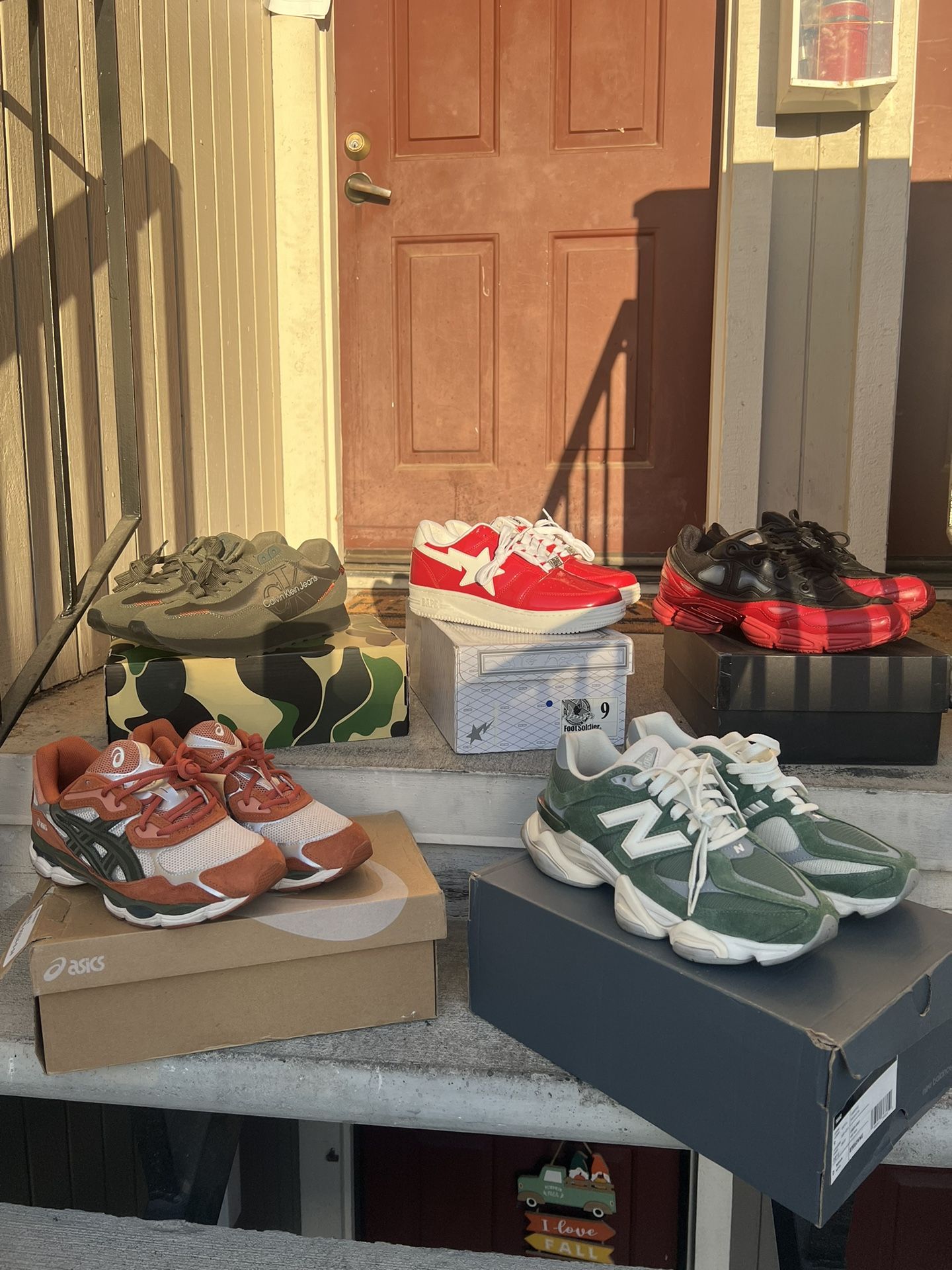KICKS