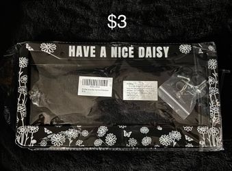 Have a nice daisy license plate cover