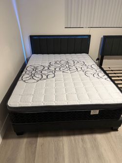Queen Size Pillow Top Mattress New bedframe not included sold separately