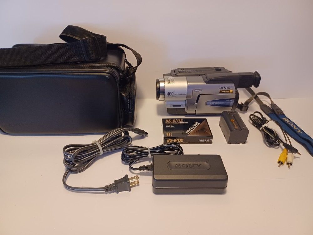 Sony Handycam Hi8 Camcorder 