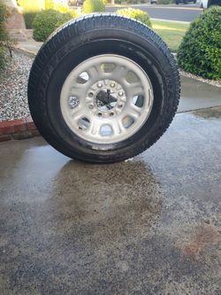 2015 GMC Sierra 2500HD Denali Spare Tire