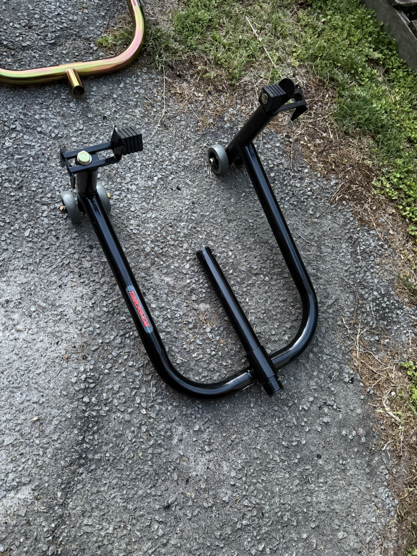 Regular And 240 Rear Tire Stand