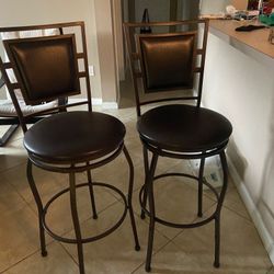 2 Bar Stools 