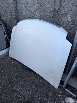 07-13 cadillac escalade hood