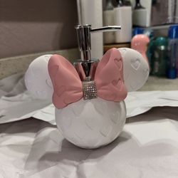 Minnie Mouse Soap Dispenser 