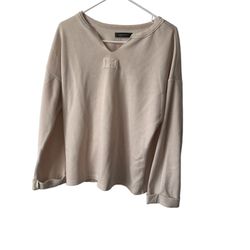Merokeety Women's Casual Beige Tan Pullover Long Sleeve Sweater Crew Neck Medium  Comes from a pet and smoke free home.  Measurements are in the pictu