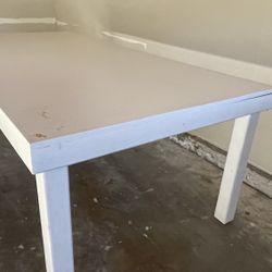 FREE TABLE