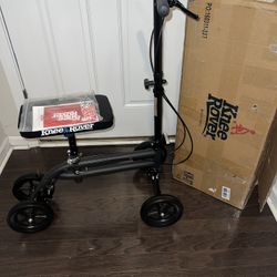 KneeRover Steerable Knee Scooter black 