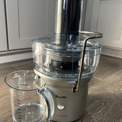 Breville Juicer 