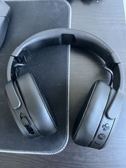 SkullCandy headphones ADJUSTABLE BASS