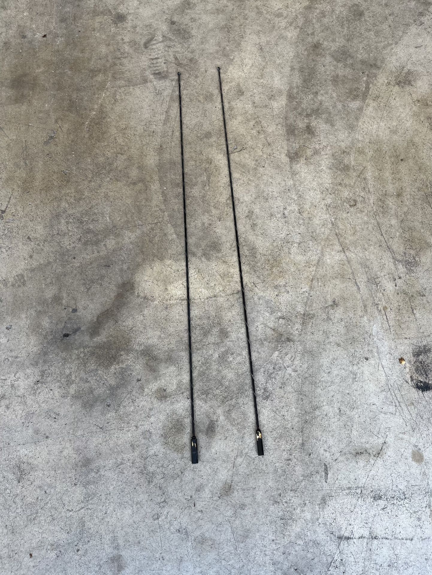 Antennas For Chevy/GMC Trucks