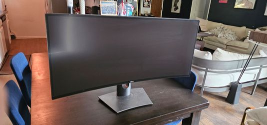 Curved Dell Monitor
