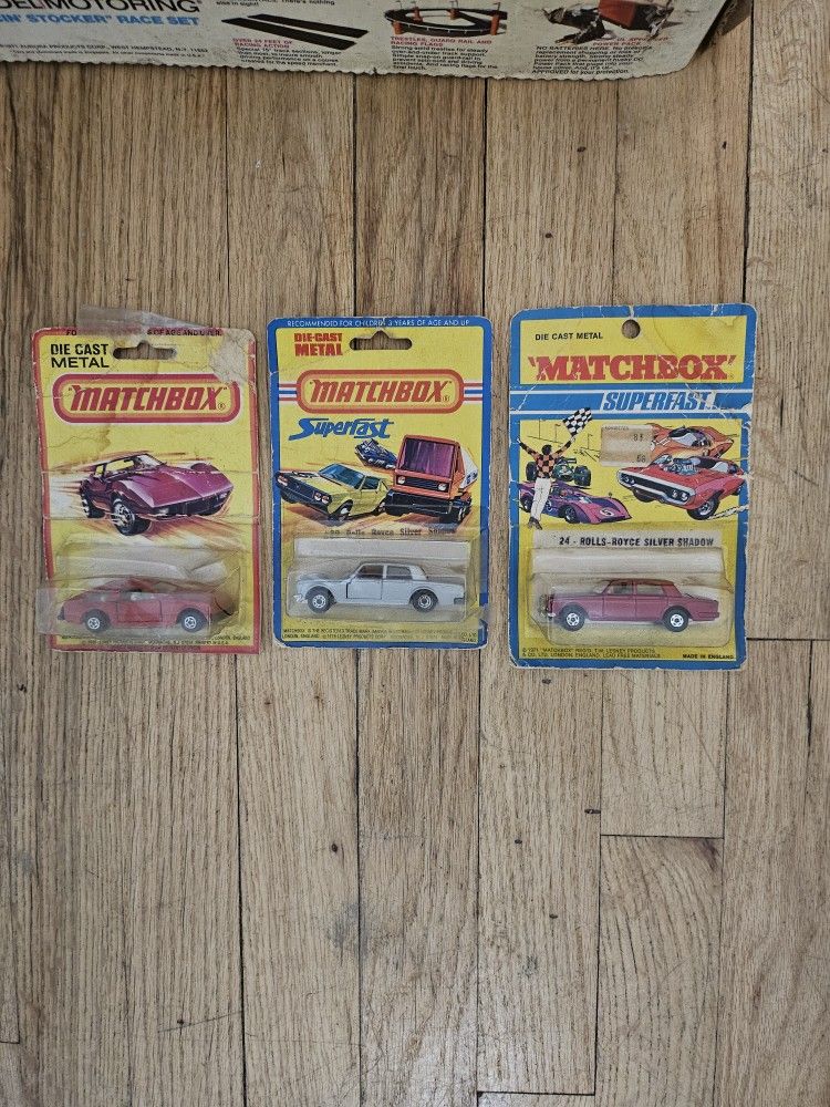 MATCHBOX SUPERFAST CARS