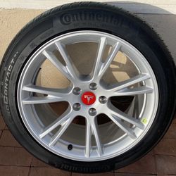 Tesla Model Y 19” Gemini Wheel