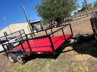 Trailer for sale Measures 13ft x 74 inch Traila de venta medidas 13ft x 74 pulgadas