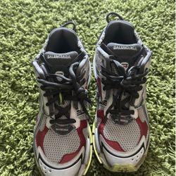 Balenciaga runner size 14