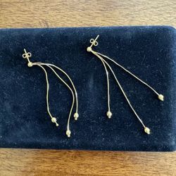 Dangling earrings with three chains in 18k yellow gold, 3.8gr