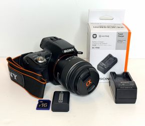 Sony SLT-A55V Alpha 55 16.2 MP Digital Camera 18-55mm Lens | Battery & Charger & SD Card