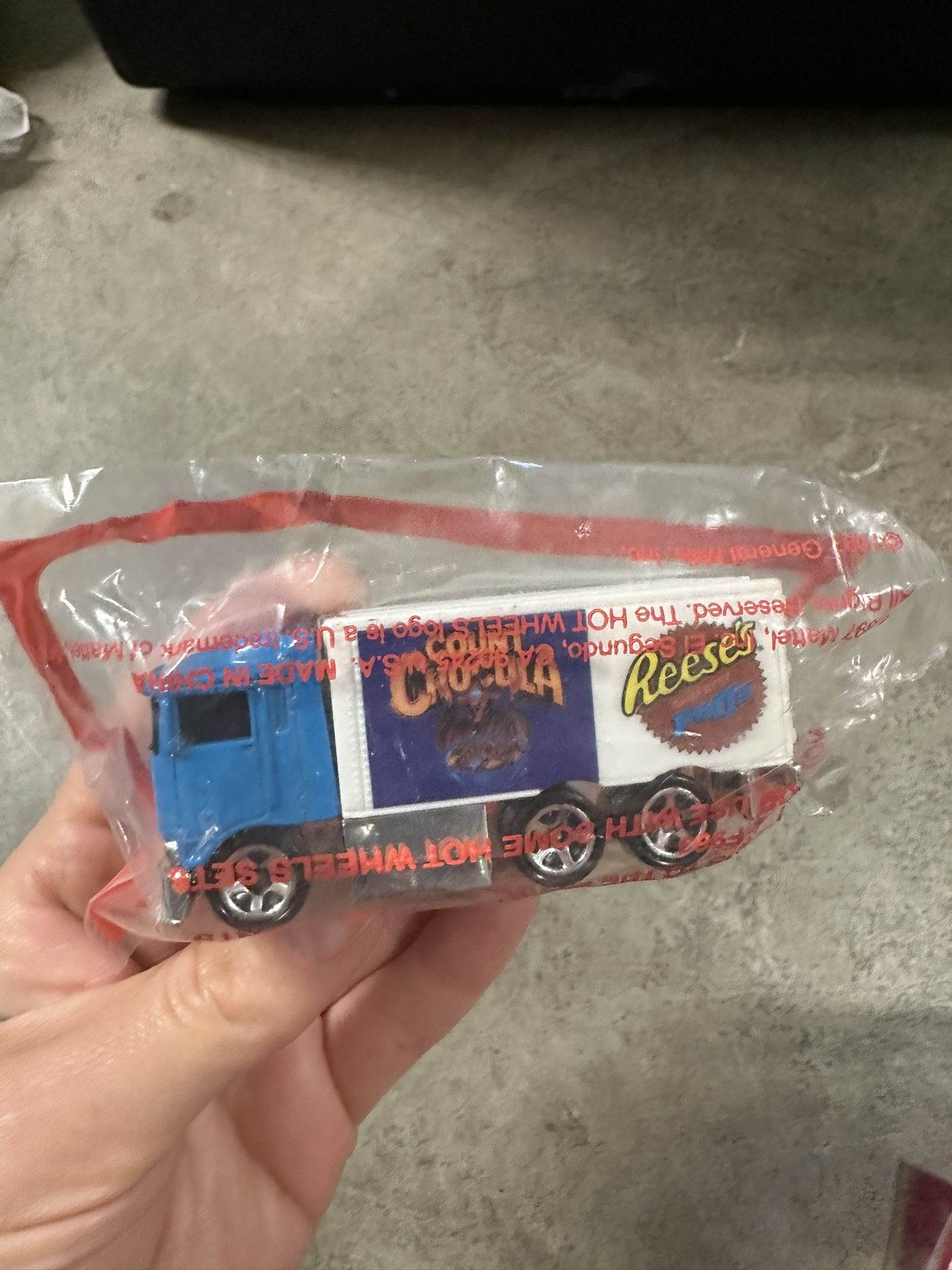 1997 Hot Wheels Count Chocula Reese’s Puffs Cookie Crisp Coco Puffs Cereal Collectible Toy Car