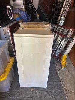 Kitchen Upper cabinet